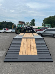 New 2024 Load Trail 102"X32' Low-Pro GN Equipment Trailer