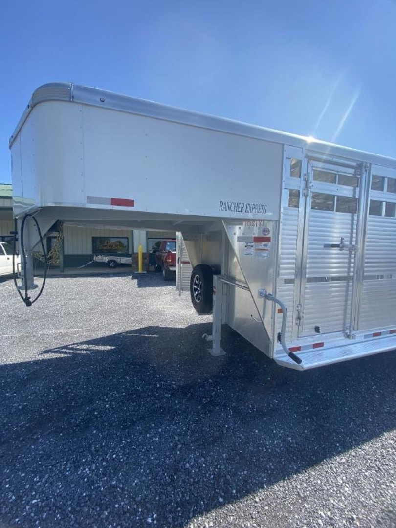 New 2024 Sundowner Trailers 20' GN Rancher Express Stock / Stock Combo Trailer