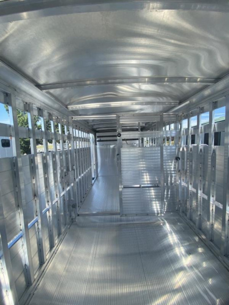 New 2024 Sundowner Trailers 20' GN Rancher Express Stock / Stock Combo Trailer