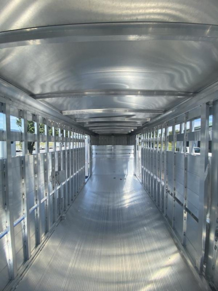 New 2024 Sundowner Trailers 20' GN Rancher Express Stock / Stock Combo Trailer