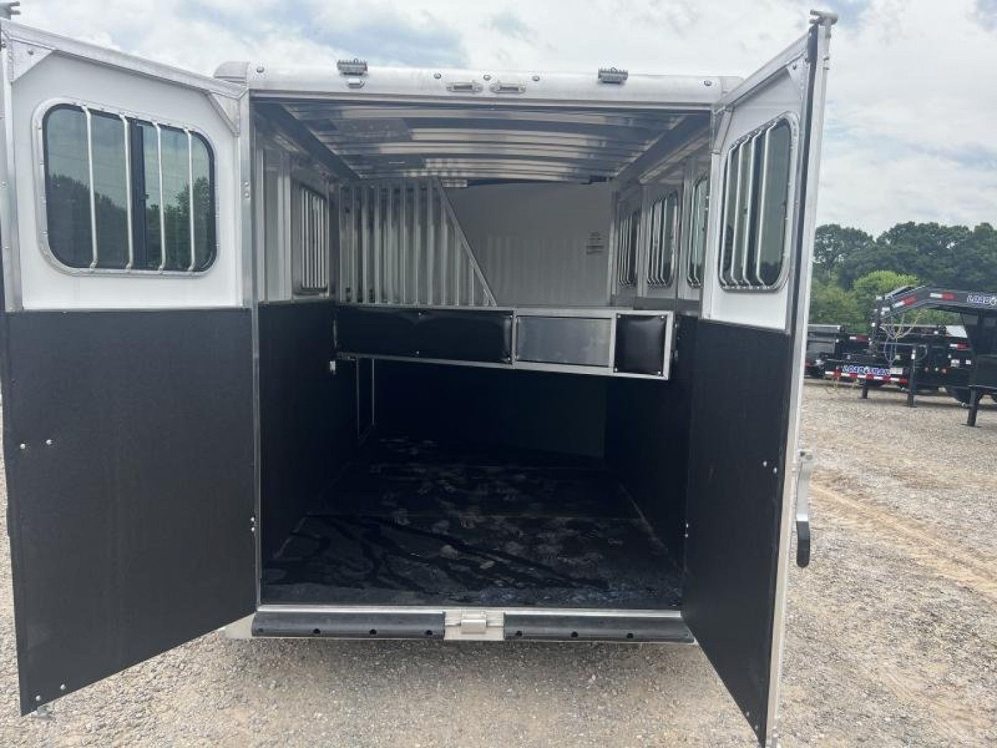 New 2024 Sundowner Trailers Super Sport Bumper Pull Horse Trailer