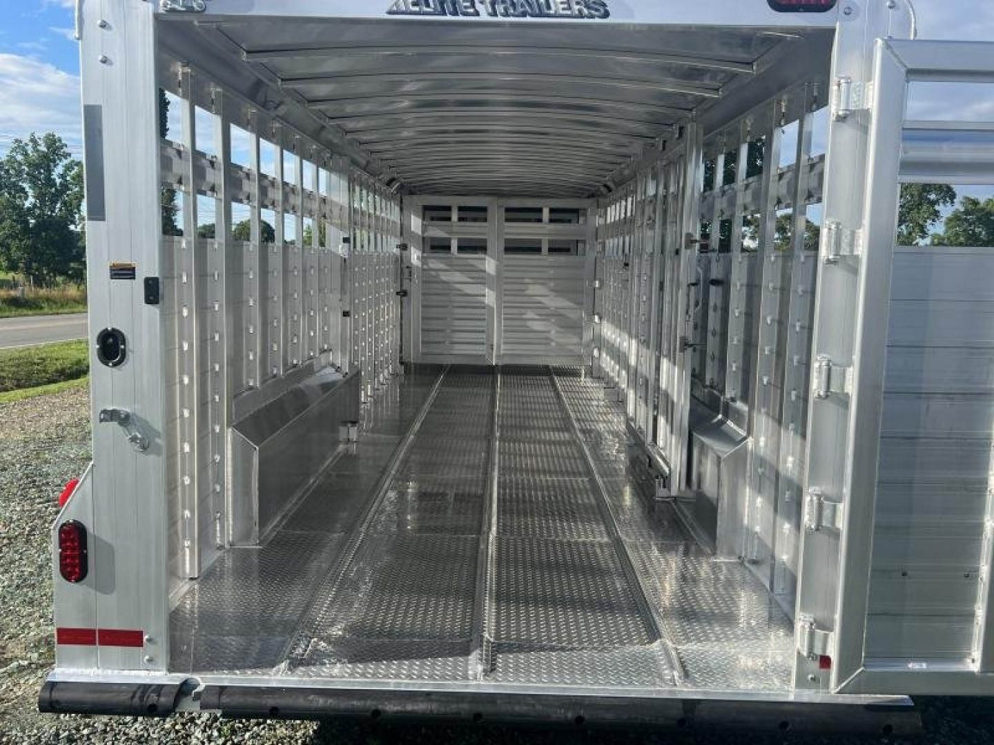 New 2024 Elite Trailers 32' GN Stock Trailers Stock / Stock Combo Trailer