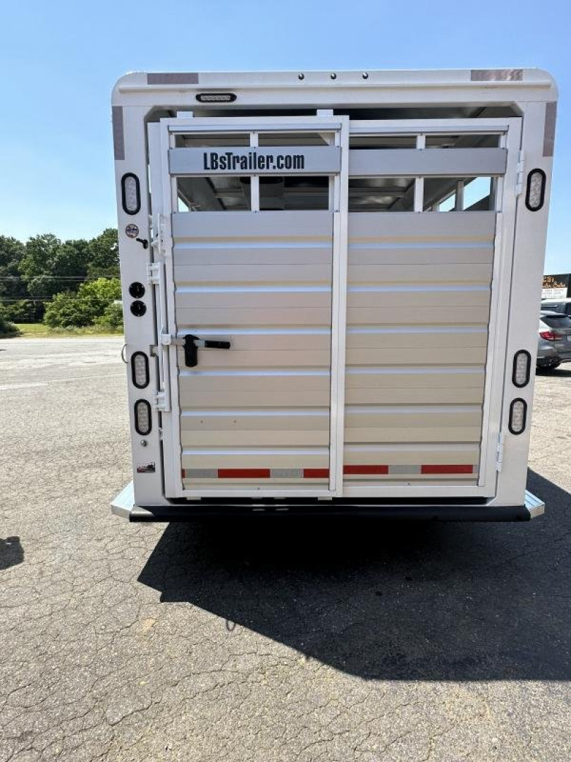 New 2024 Trails West SANTA FE Horse Trailer