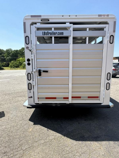 New 2024 Trails West SANTA FE Horse Trailer