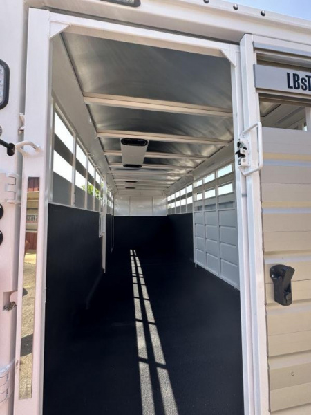 New 2024 Trails West SANTA FE Horse Trailer