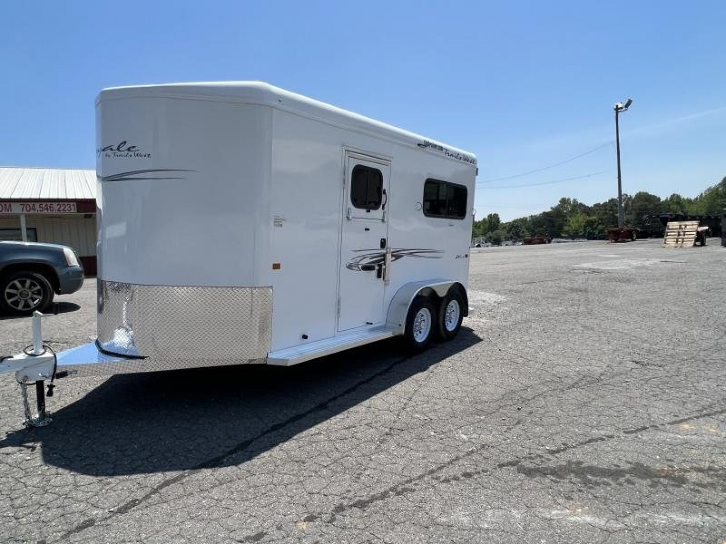 New 2024 Trails West ROYALE BP PLUS Horse Trailer