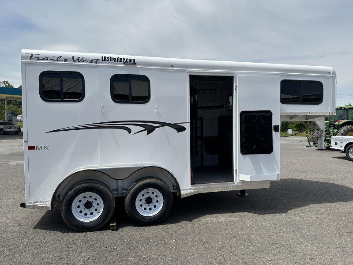 New 2023 Trails West GN-2H Adventure MX Horse Trailer