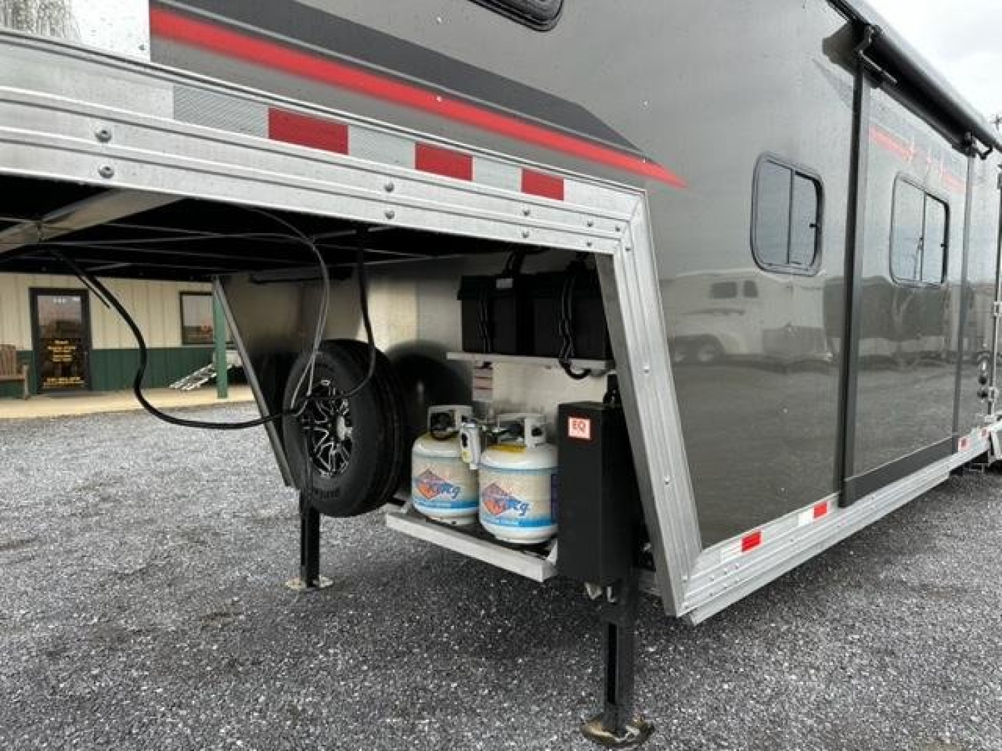 New 2023 Bison Trailers SV8313 SLIDE OUT LQ Horse Trailer