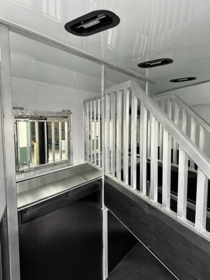 New 2023 Bison Trailers SV8313 SLIDE OUT LQ Horse Trailer