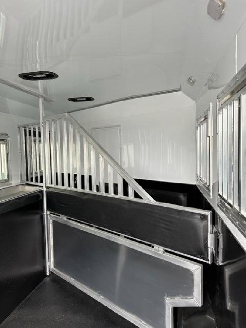 New 2023 Bison Trailers SV8313 SLIDE OUT LQ Horse Trailer
