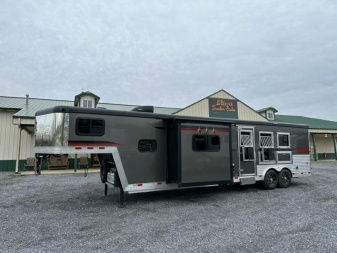 New 2023 Bison Trailers SV8313 SLIDE OUT LQ Horse Trailer