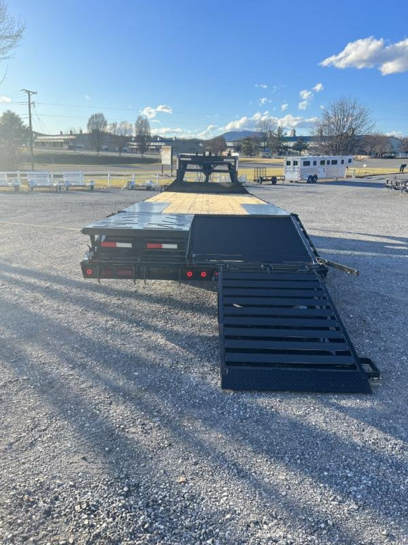 New 2023 Iron Bull 102x20+5 Equipment Trailer