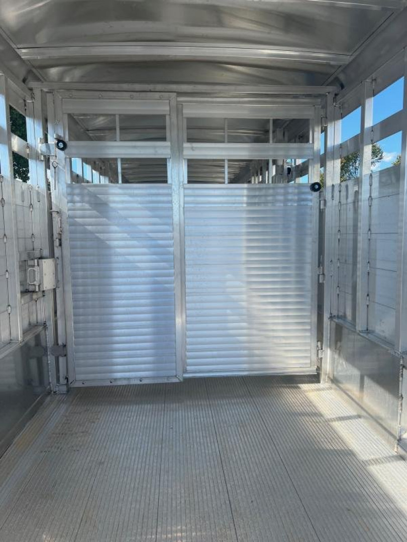 New 2023 Sundowner Trailers  35' Stock / Stock Combo Trailer