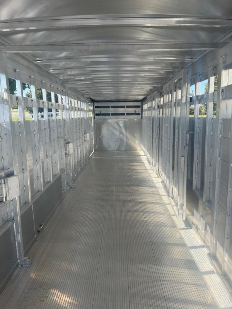 New 2023 Sundowner Trailers  35' Stock / Stock Combo Trailer