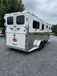 New 2023 Sundowner Trailers Charter 2+1 TR SE GN Horse Trailer