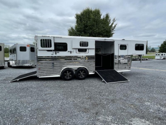 New 2023 Sundowner Trailers Charter 2+1 TR SE GN Horse Trailer