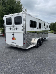New 2023 Sundowner Trailers Charter 2+1 TR SE GN Horse Trailer