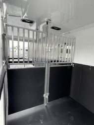 New 2023 Sundowner Trailers Charter 2+1 TR SE GN Horse Trailer