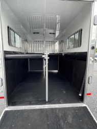 New 2023 Sundowner Trailers Charter 2+1 TR SE GN Horse Trailer
