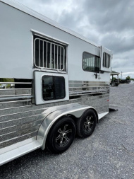 New 2023 Sundowner Trailers Charter 2+1 TR SE GN Horse Trailer