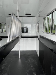 New 2023 Sundowner Trailers Charter TRSE 2H BP Horse Trailer