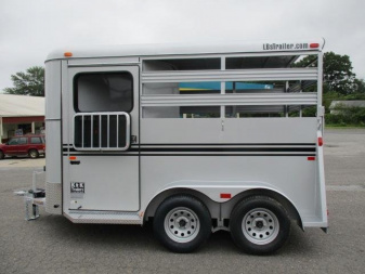 New 2023 Bee 2H SL Durango Horse Trailer