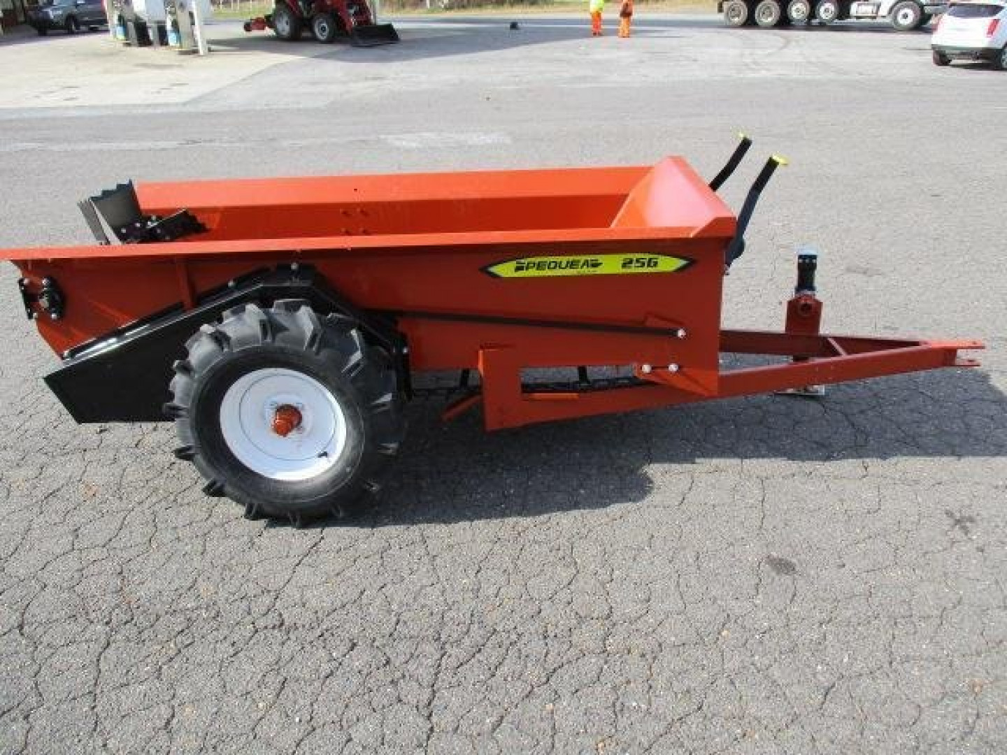 New 2022 Pequea 25G Manure Spreader Farm / Ranch