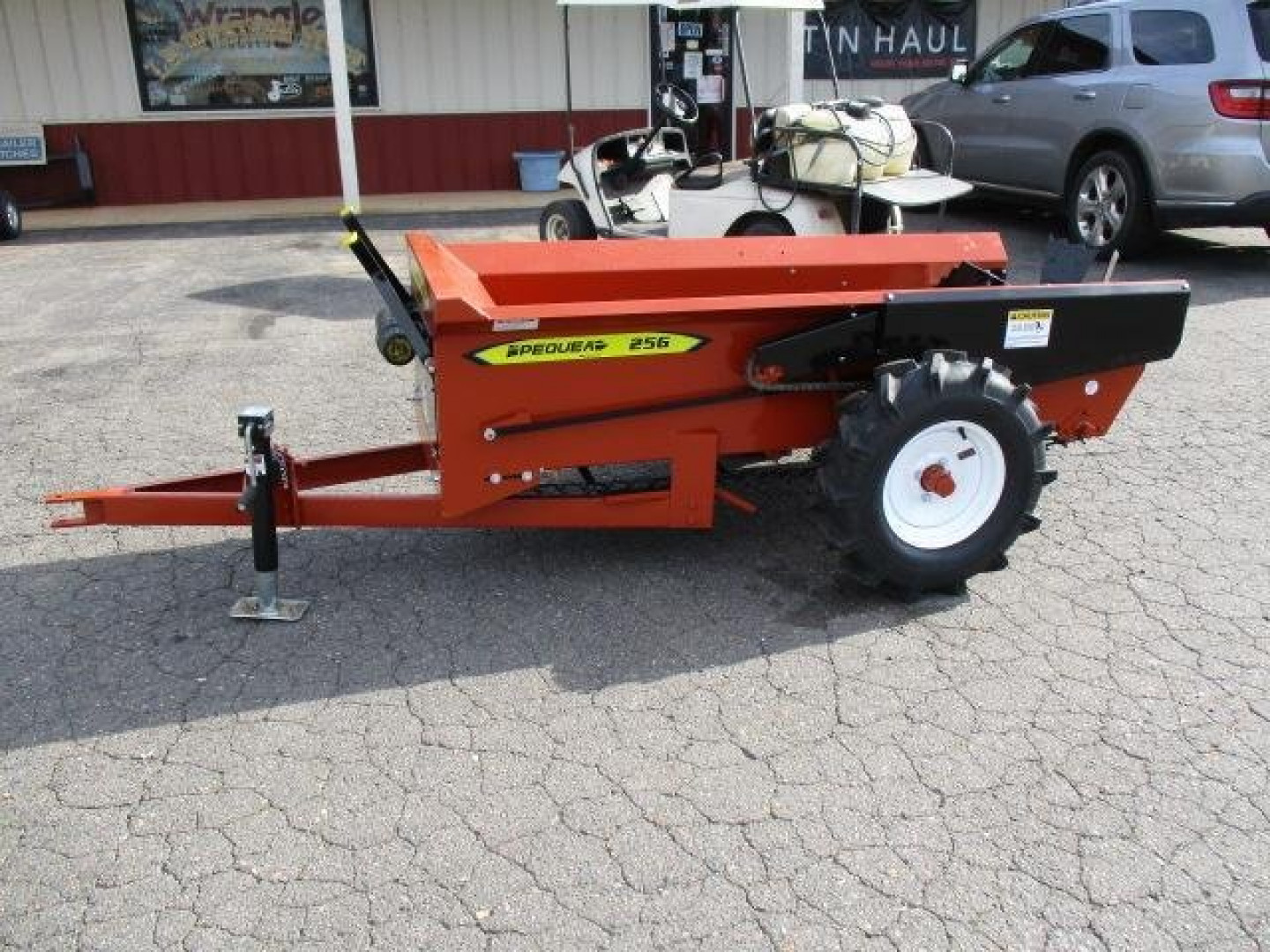New 2022 Pequea 25G Manure Spreader Farm / Ranch
