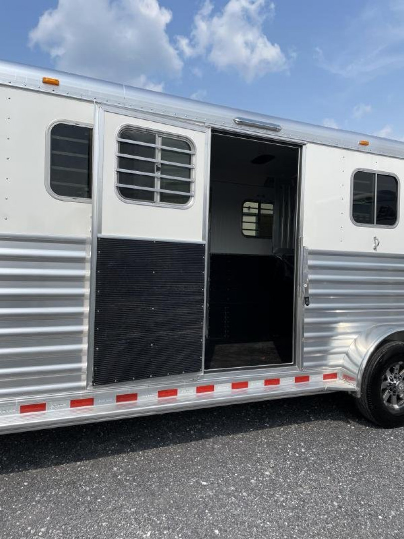 New 2022 ELITE TRAILERS 4H HD-HD Horse Trailer