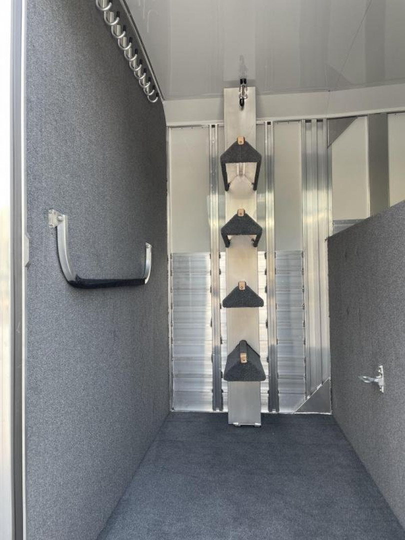 New 2022 ELITE TRAILERS 4H HD-HD Horse Trailer