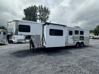 Used 2015 Sundowner Trailers 3H 8013 LQ w/Slide Out Horse Trailer