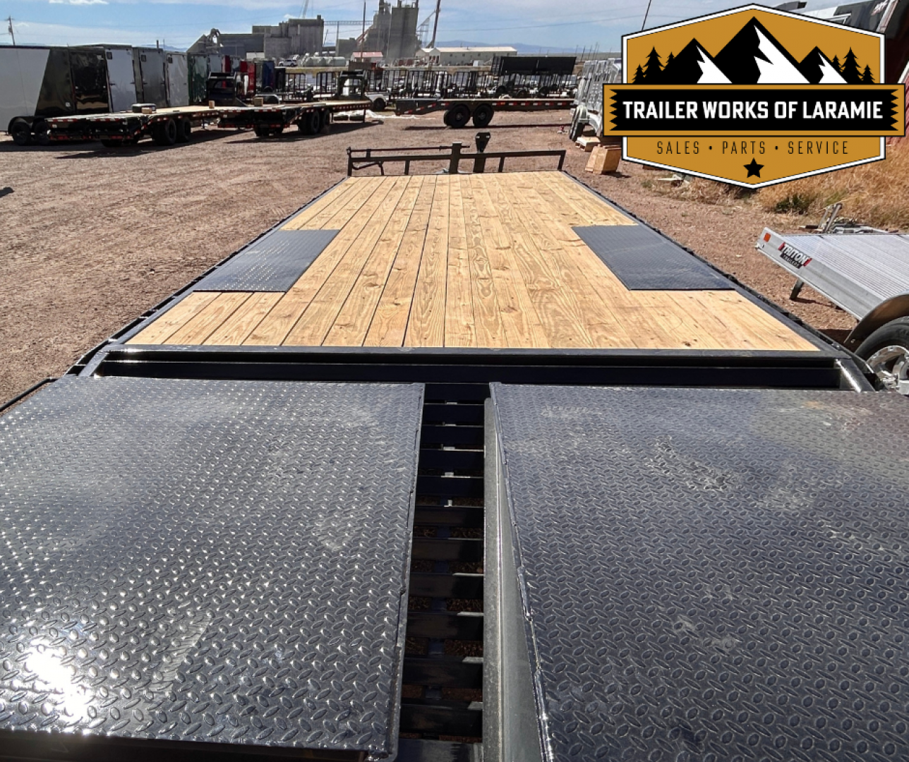 New 2025 PJ Trailers 24FT- F8 Deckover Trailer-16K- MONSTER RAMPS