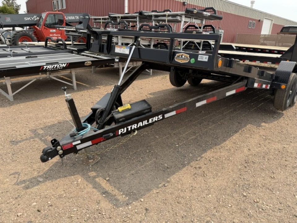 New 2025 PJ Trailers TH (20') Tilt Trailer 10k- Car Hauler