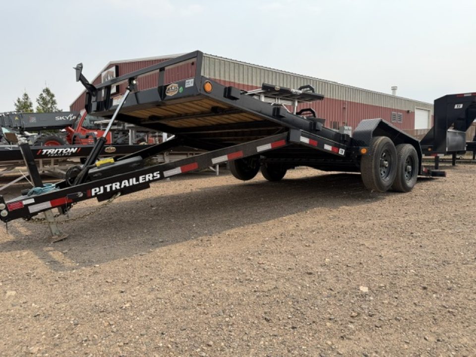 New 2025 PJ Trailers TH (20') Tilt Trailer 10k- Car Hauler