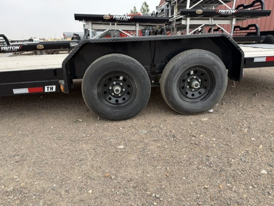 New 2025 PJ Trailers TH (20') Tilt Trailer 10k- Car Hauler
