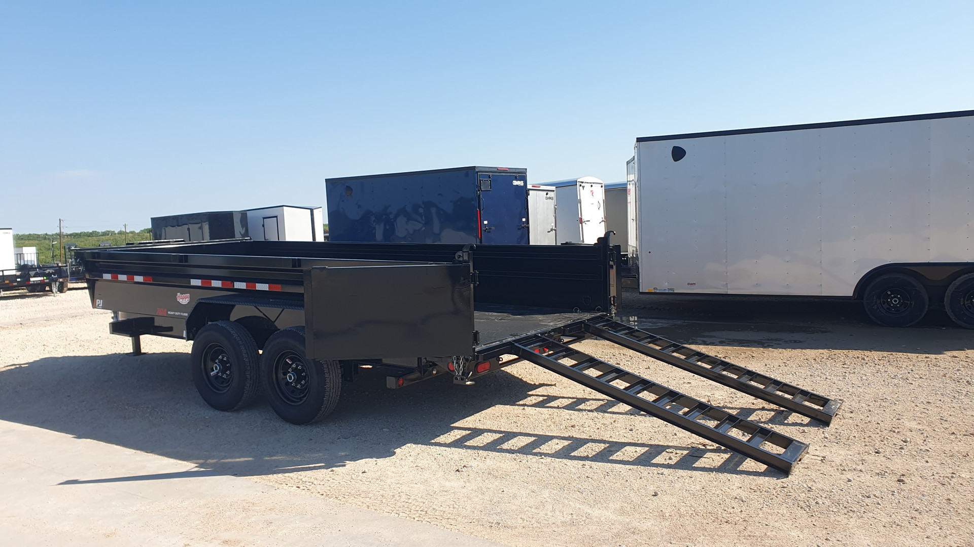 New 2025 PJ 83"x16' BP Tandem Axle Low Pro Dump w/ 24" Sides – DL