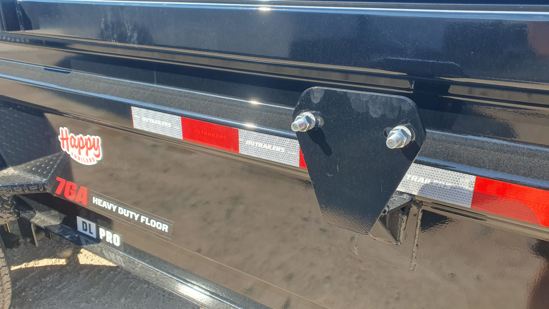 New 2025 PJ 83"x16' BP Tandem Axle Low Pro Dump w/ 24" Sides – DL