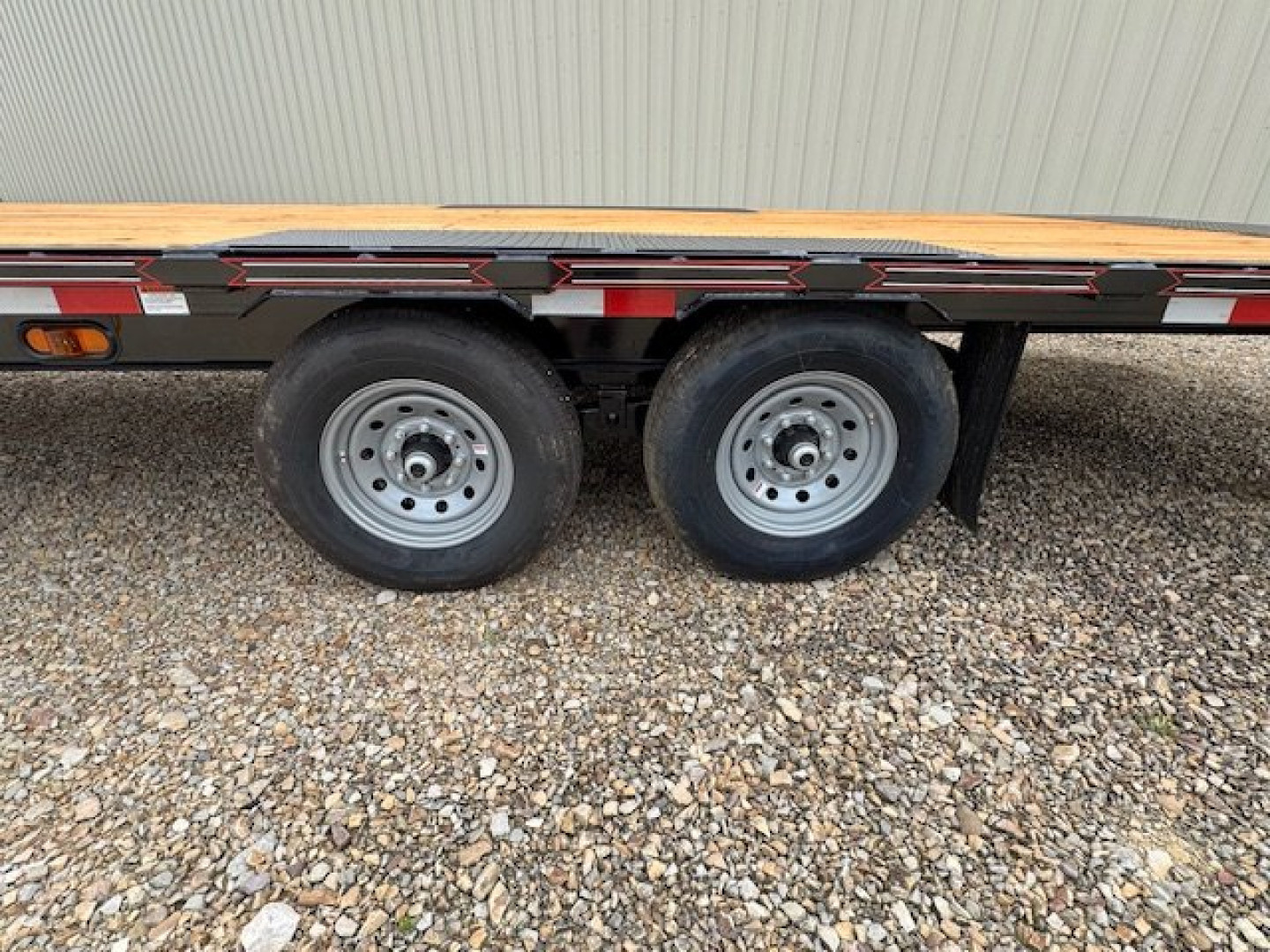 New 2025 Diamond T 102 in x 24 ft Bumper Pull Deck Over Tilt 10 in Beam Frame GVWR 15k Full Power Tilt 7k Axles Tilt Trailer