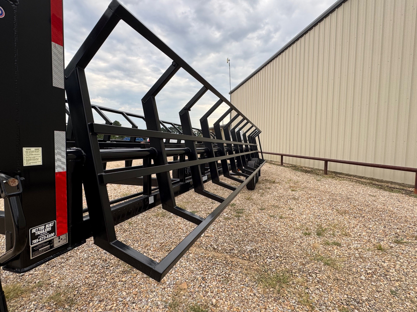 New Better Built Gooseneck 10 Bale Double Dump 30 ft. GVWR 16800 Hay Trailer