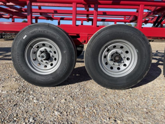 New 2025 Better Built Gooseneck 10 Bale Double Dump Hay Trailer 30 ft. GVWR 16800