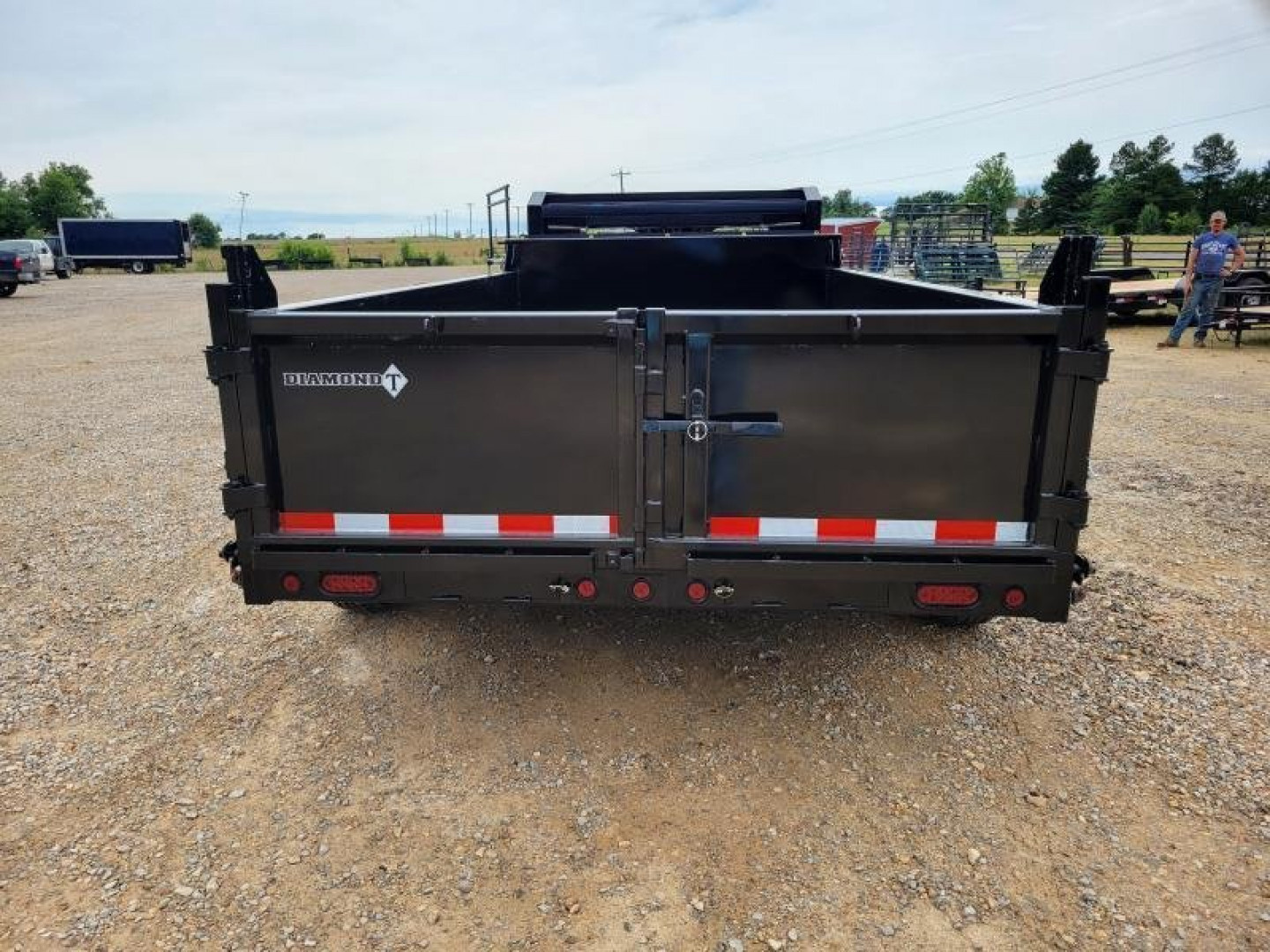 New 2025 Diamond T 83 in. x 16 ft. Gooseneck Lo- Pro Dump Trailer 24 in. Sides, GVWR 14k Dump Trailer