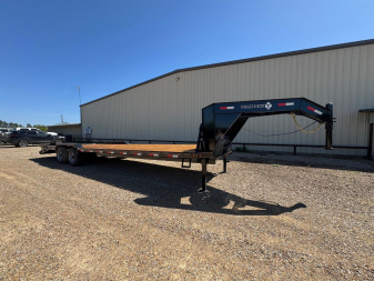 New 2025 Diamond T 102 in. x 30 ft. Gooseneck Super Duty Skid Pro 2008 Equipment Trailer 10K Axles