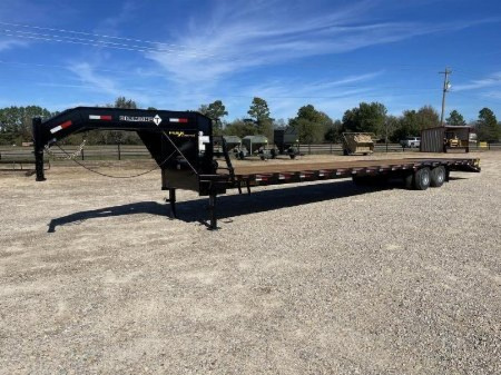 New 2025 Diamond T Trailer Dual Tandem Flatbed Trailer 102 in. x 40 ft., GVWR 24k, Maxx Ramps, 2 Speed Jacks
