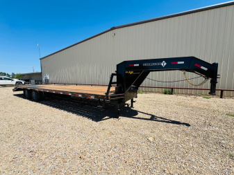 New 2025 Diamond T 102 in. x 32 ft. Dual Tandem Flatbed Trailer 10K Axles