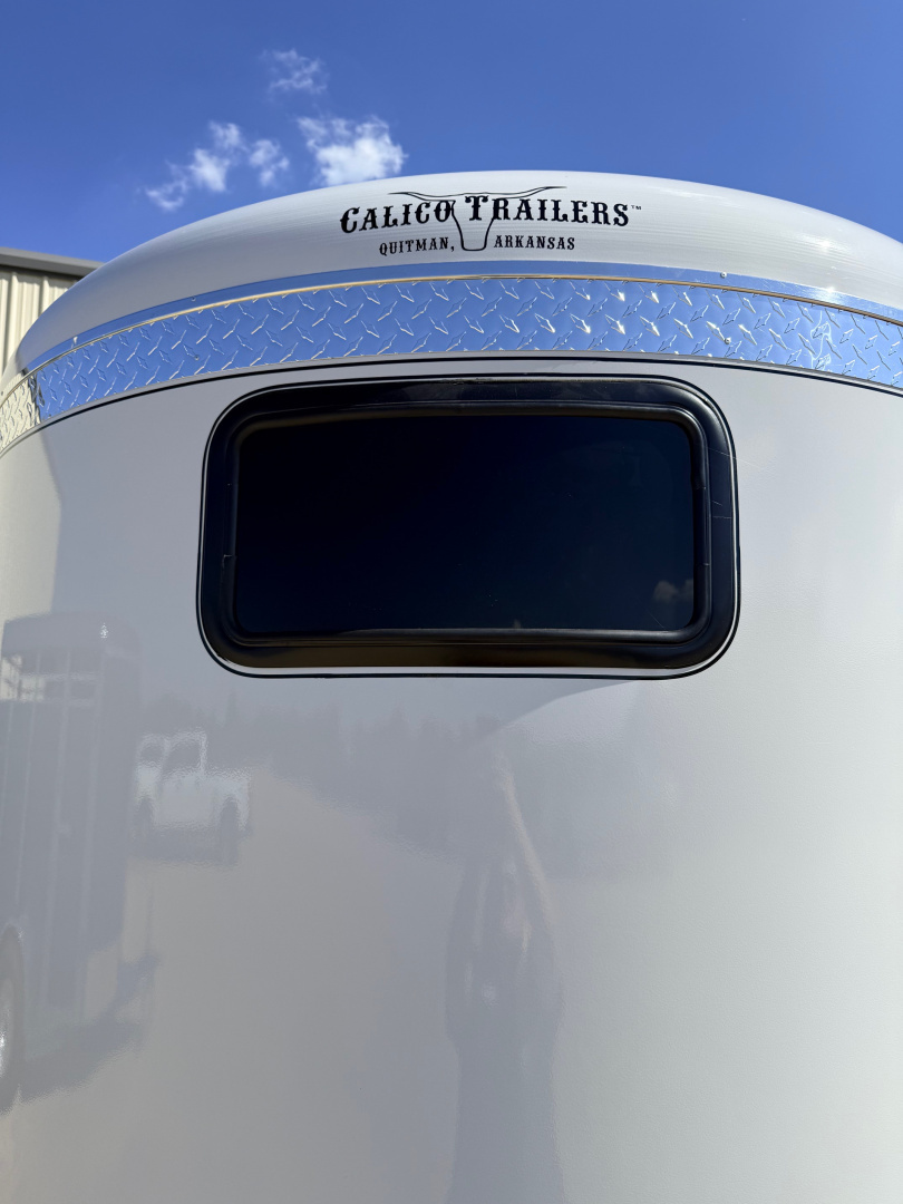 New 2026 Calico Trailers Bumper Pull 2 Horse Slant GVWR 7k 3500# Axles Stock / Stock Combo Trailer Stock / Stock Combo Trailer