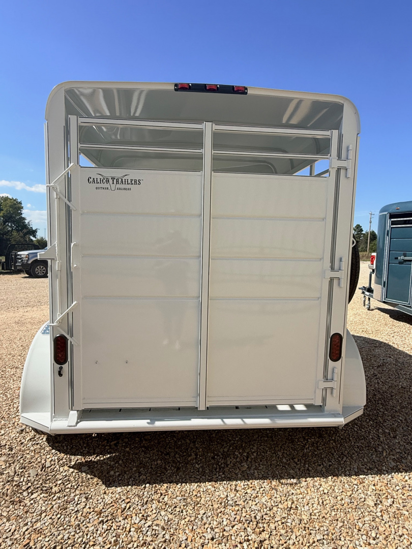 New 2026 Calico Trailers Bumper Pull 2 Horse Slant GVWR 7k 3500# Axles Stock / Stock Combo Trailer Stock / Stock Combo Trailer