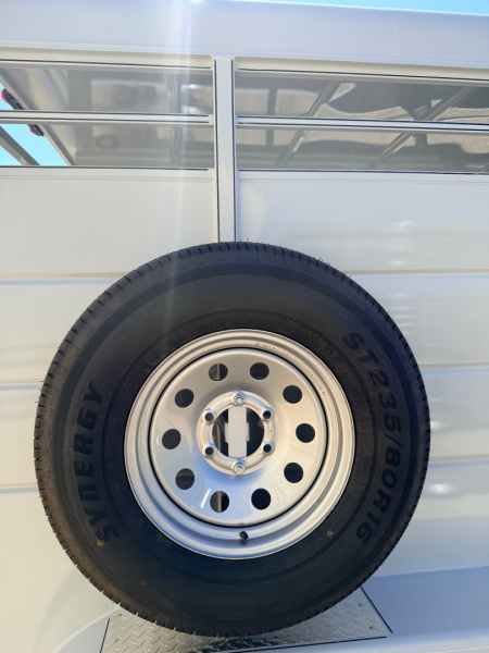 New 2026 Calico Trailers Bumper Pull 2 Horse Slant GVWR 7k 3500# Axles Stock / Stock Combo Trailer Stock / Stock Combo Trailer
