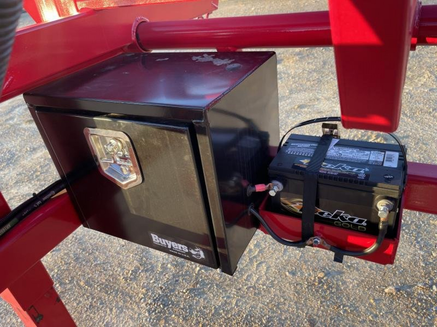 New 2025 Better Built 16 Bale Hydraulic Double Dump Hay Trailer 42 ft. GVWR 25990