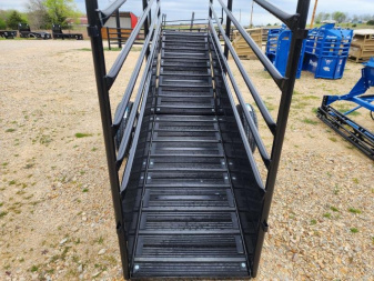 New Priefert Loading Chute