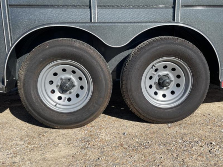 New 2024 Calico Trailers 6 ft 6 in x 6 ft x 20 ft. Gooseneck Swing Slide Rear Stock / Stock Combo Trailer